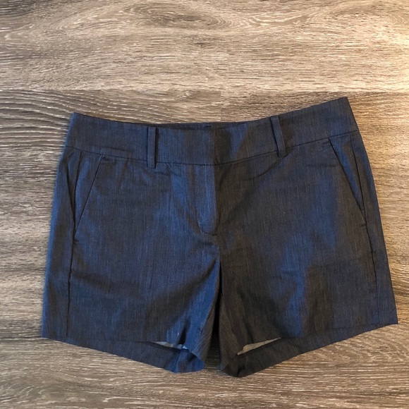 Ann Taylor Signature Chambray Shorts, sz 2 - Picture 3 of 5